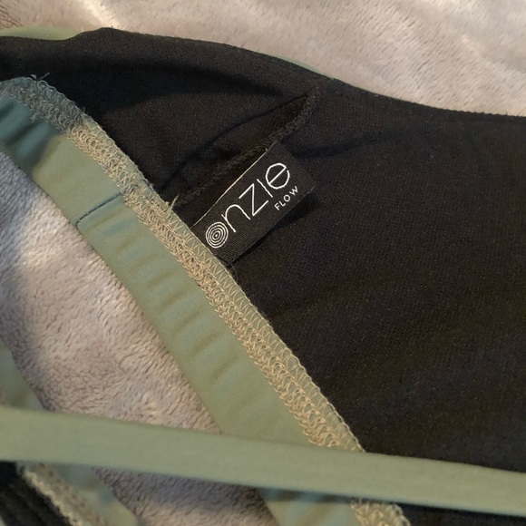 Onzie Mudra Yoga Sports Bra - Picture 3 of 6